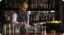 Джим Михан в "All time bar". Рестораны Москвы