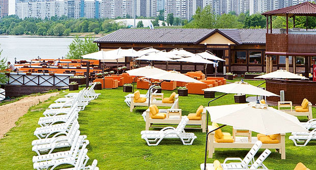 8 лучших пляжных террас. Рестораны Москвы