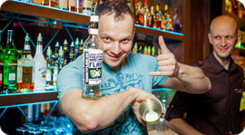 Личный запас виски в "ProspektBar". Рестораны Москвы